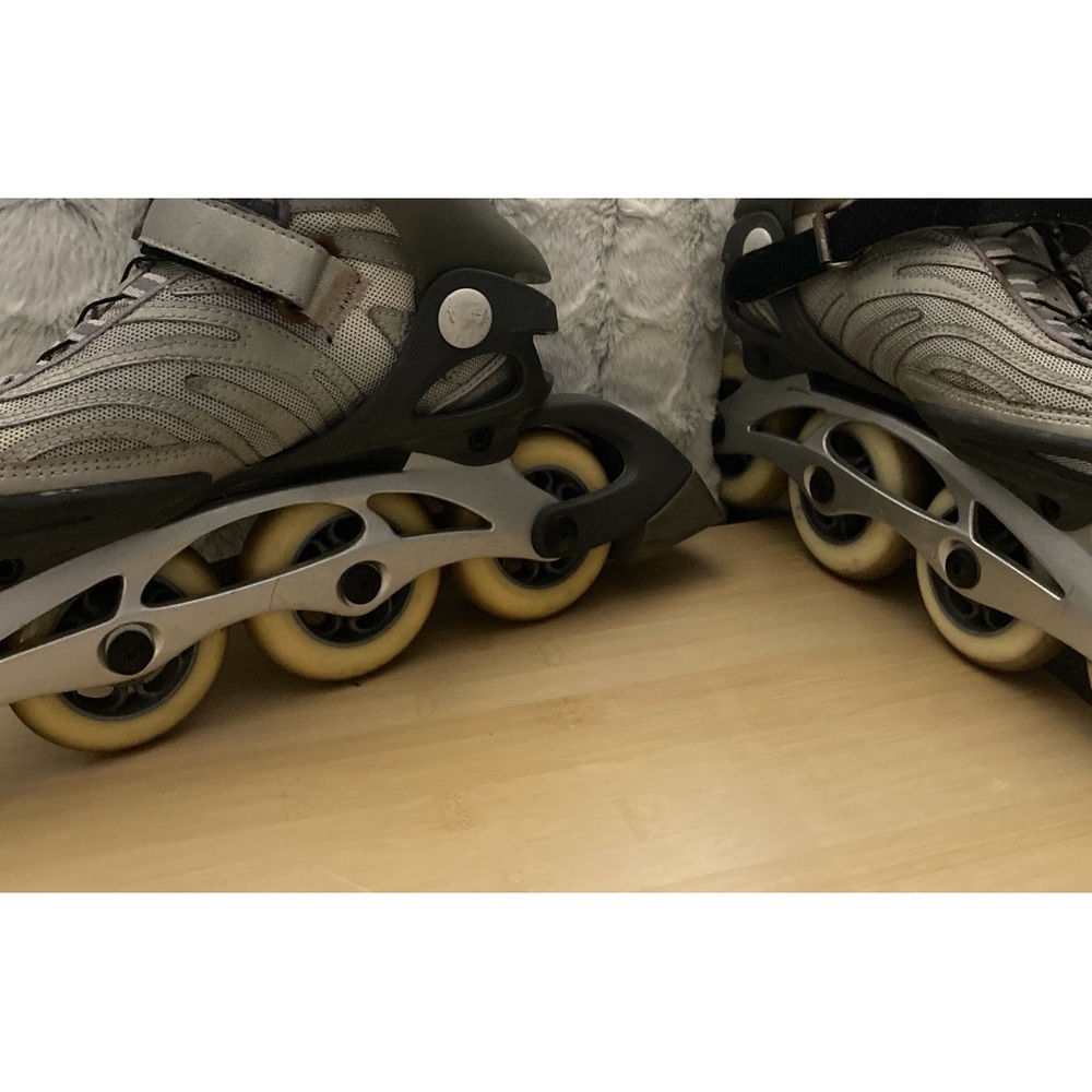 Ladies size 7.5 inline skates